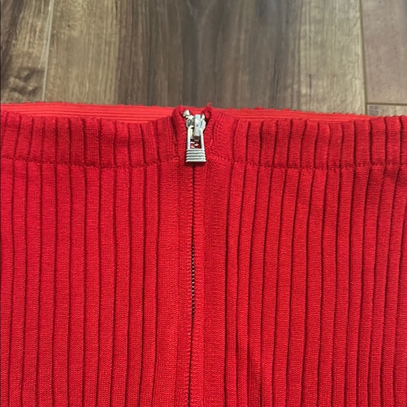 Red Ribbed Knit Skirt - Picture 2 of 6